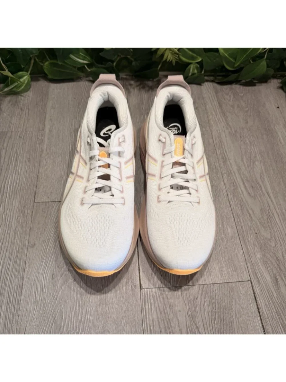 Asics Gel-Kayano 32 Womens Size 9.5 White Pink Athletic Running Shoes Sneakers